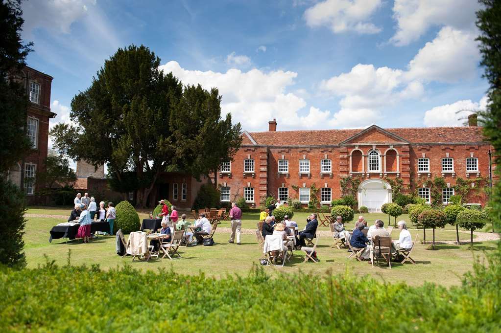 Chicheley Hall Exterior photo